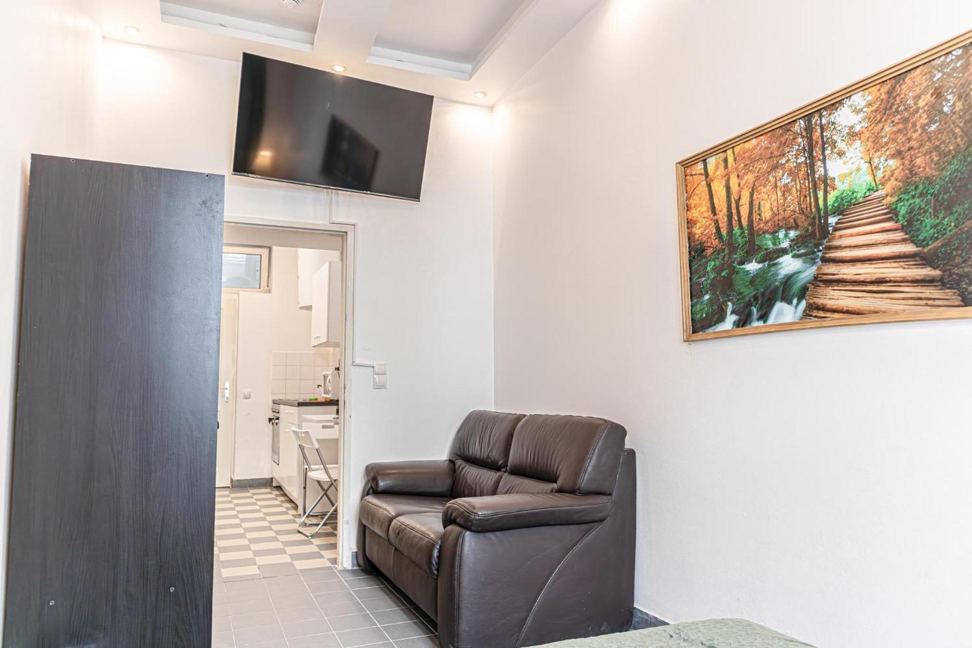Welcoming 1br Apt- Near U6 Station Am Schoepfwerk * Viena